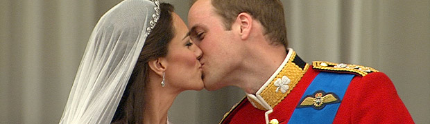 Príncipe William e 'plebeia' Kate se casam (AP)