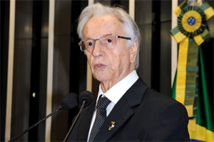 Ex-presidente Itamar Franco morre de câncer aos 81 anos (Ag. Senado)