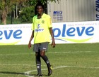 Negueba faz um trabalho similar ao de Neymar (Richard Fausto / Globoesporte.com)