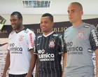 Timão apresenta novos uniformes para temporada (Leandro Canônico/GloboEsporte.Com)