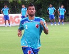 Léo Moura tem boa chance de jogar na quarta (Richard Souza/Globoesporte.com)