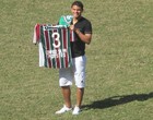 Thiago Silva vai
às Laranjeiras e
ganha camisa (Thiago Fernandes/Globoesporte.com)