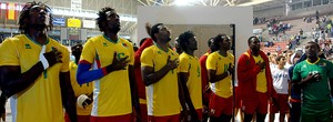 vôlei - Torcida canta, dança e empurra seleção de Camarões: ‘Vamos leões’