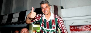 Peter Siemsen é eleito presidente tricolor para os próximos três anos (André Durão / Globoesporte.com)