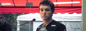 Dagoberto assume papel de líder depois de quatro anos no clube  (João Gabriel / GLOBOESPORTE.COM)