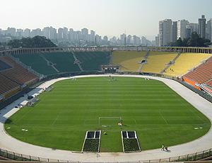 estádio Pacaembu vazio 