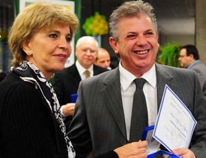 vice-presidente do Inter, Pedro Affatato, ao lado da governadora do RS, Yeda Crusius