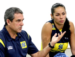 Paula Pequeno e Zé Roberto - Treino da seleção brasileira feminina de vôlei