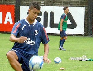 Antônio Carlos no treino do Botafogo