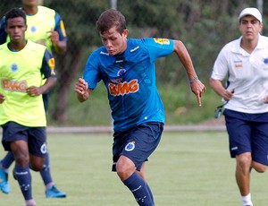Everton no treino do Cruzeiro 