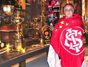 Vice-presidente Futebol Internacional Fernando Carvalho bandeira Mundial 2006