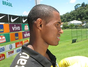 Gabriel Silva no treino da seleção sub 20 (Foto: Márcio Iannaca / GLOBOESPORTE.COM)