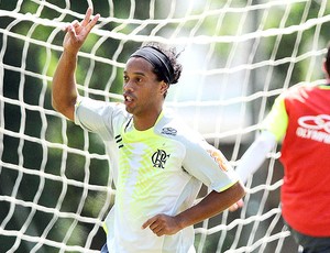 Ronaldinho Gaúcho no treino do Flamengo (Foto: Maurício Val / VIPCOMM)