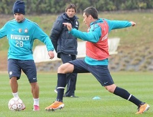 Lúcio no treino do Inter (Foto: Divulgação site oficial)