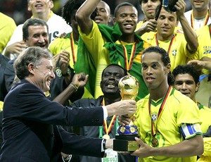 Ronaldinho Copa das Confederações 2005 (Foto: Reuters)