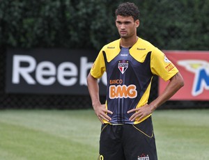 Willian José no treino do São Paulo (Foto: Luiz Pires / VIPCOMM)