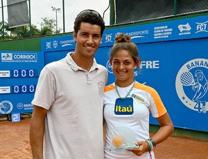 Carolina Alves Meligeni tênis André Sá SÓ USAR NO BANANA BOWL (Foto: Marcelo Ruschel / POA Press)