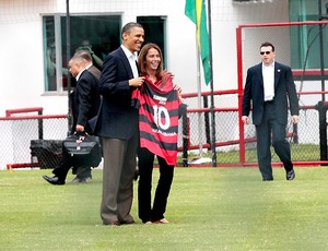 http://s.glbimg.com/es/ge/f/300x230/2011/03/20/obama_patricia_ap.jpg