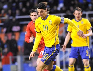 Ibrahimovic na partida da Suécia pela Euro 2012 (Foto: AP)
