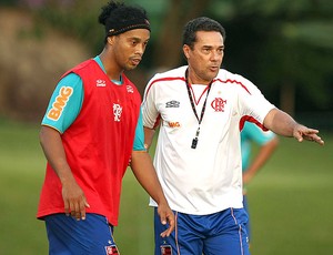 Ronaldinho Gaúcho e Luxemburgo no treino do Flamengo (Foto: Wander Roberto / VIPCOMM)