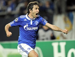 Raul gol Schalke 04 (Foto: AP)