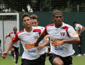 Junior Cesar em treino no São Paulo (Foto: João Neto / VIPCOMM)
