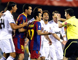 partida entre Barcelona e Real Madrid pela Copa do Rei (Foto: Reuters)