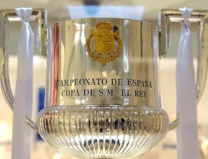 taça da Copa do Rei em 

exibição pelo Real Madri (Foto: Elisa estrada / Site Oficial do Real 

Madri)