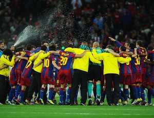 jogadores barcelona comemoram título liga dos campeões (Foto: agência Getty Images)