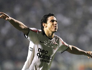 Willian gol Corinthians (Foto: Ag. Estado)