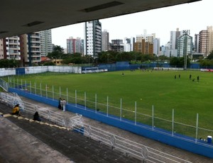 Estádio Salvador Costa, em Bento Ferreira, Vitória (Foto: Guido Nunes/Globoesporte.com)