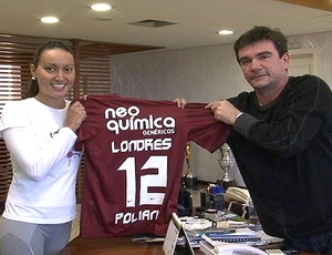 Poliana Okimoto Andrés Sanchez camisa (Foto: Divulgação)