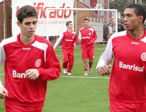 Oscar e Juan treinam no Inter (Foto: Eduardo Cecconi/Globoesporte.com)