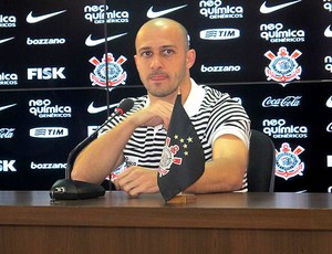 Alessandro na entrevista do Corinthians (Foto: Wagner Eufrosino / Globoesporte.com)