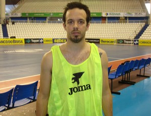Andrés D'Alessandro, camisa 10 da seleção uruguaia de futsal (Foto: Flávio Dilascio/GLOBOESPORTE.COM)