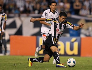 Elkeson, Botafogo x Figueirense (Foto: Satiro Sodré/AGIF)
