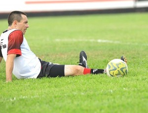 Felipe, atacante do Atlético-GO (Foto: Wildes Barbosa/O Popular)