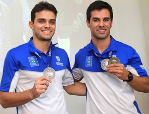 Rodrigo Bachur e Bruno Martini – ginastas do Minas Tênis (Foto: Orlando Bento / Assessoria do Minas Tênis)