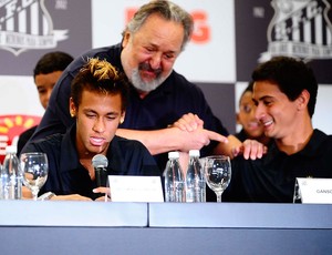 luis alvaro ganso neymar santos coletiva (Foto: Marcos Ribolli / Globoesporte.com)