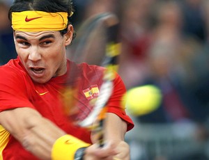 Rafael Nadal na partida contra Juan Mônaco na Copa David (Foto: Reuters)