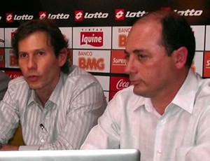 Cícero Souza (à direita), ao lado do presidente Gustavo Dubeux (Foto: Divulgação/Sport)