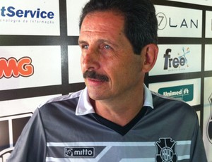 Duílio, técnico do Rio Branco-ES (Foto: Sidney Magno Novo/Globoesporte.com)