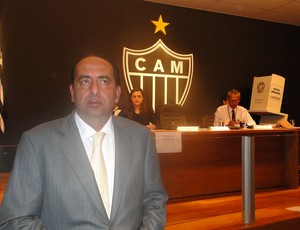 Alexandre Kalil na eleição para presidente do Atlético-MG (Foto: Lucas Catta Prêta / Globoesporte.com)