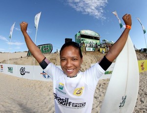 Paraibana Diana Cristina é campeã do Circuito Brasileiro de Surfe 2011 (Foto: Divulgação)