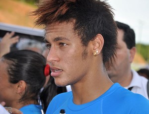 neymar, atacante do santos, no super desafio de natal, em salvador (Foto: Eric Luis Carvalho/Globoesporte.com)