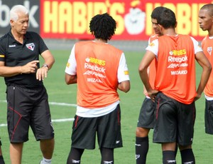 Emerson Leão, técnico do São Paulo (Foto: Anderson Rodrigues / globoesporte.com)