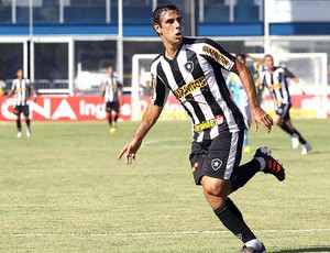 Herrera comemora gol do Botafogo contra o Macaé (Foto: Fernando Soutello / Divulgação AGIF)