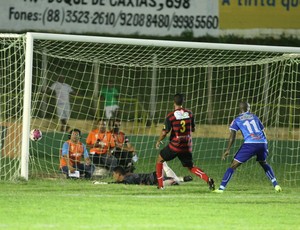 Crato x Guarani de Juazeiro pela 10ª rodada do Campeonato Cearense de 2012 (Foto: Normando Sorácles/ Ag. Miséria de Comunicação)
