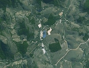 Estádio José Olímpio da Rocha, localizado no Córrego do Café, nem aparece no Google Maps (Foto: Reprodução/Google Maps)