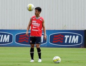 Zizao em treino do Corinthians (Foto: Anderson Rodrigues / Globoesporte.com)